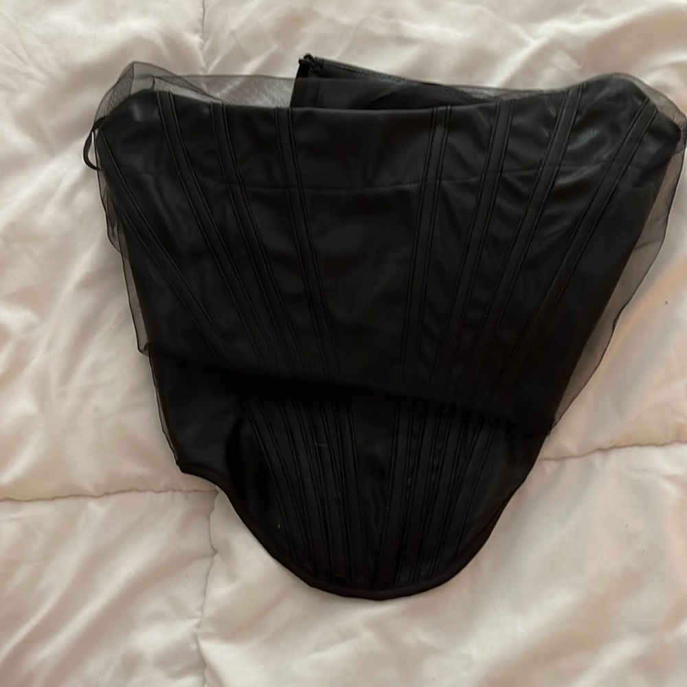 Black corset/bustier